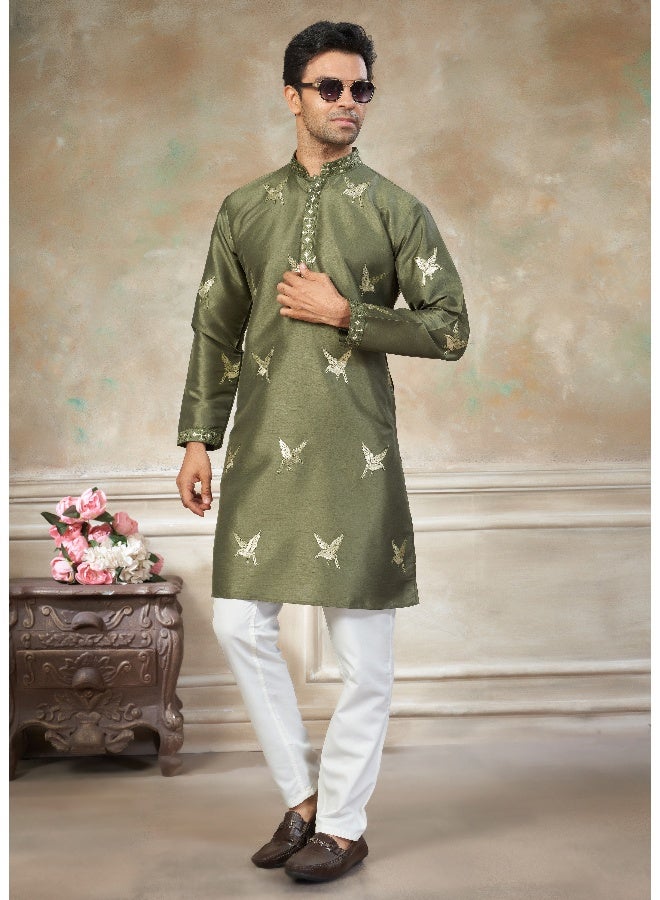 OUTLUK Green Embroidered Kurta for Men - Image 1